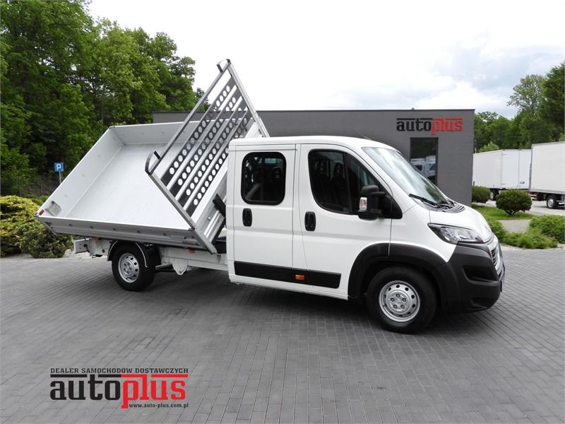 Peugeot BOXER THREE-WAY TIPPER DOUBLE CABIN DOKA 7 SEATS