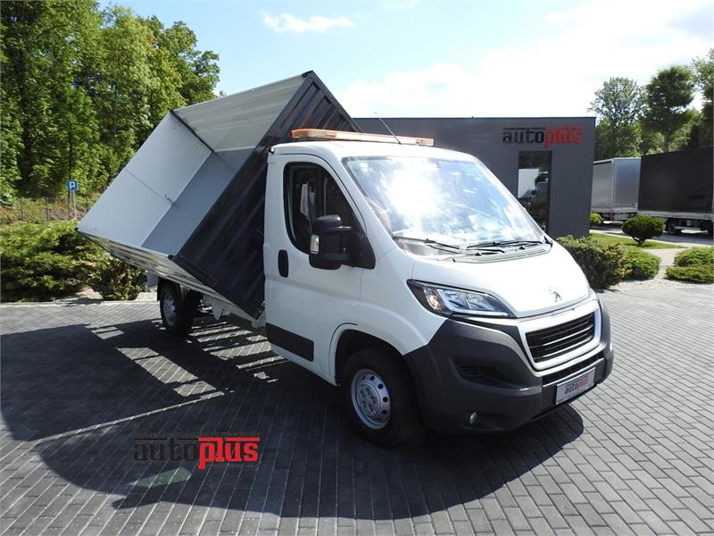 Peugeot BOXER THREE-WAY TIPPER AIR CONDITIONING 130HP
