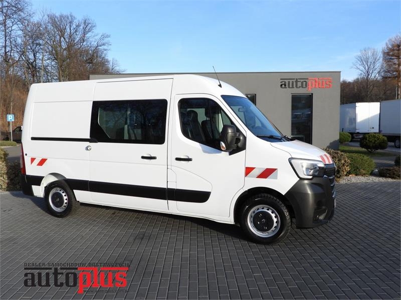 Renault MASTER BOX DELIVERY VAN 7 SEATS CRUISE CONTROL