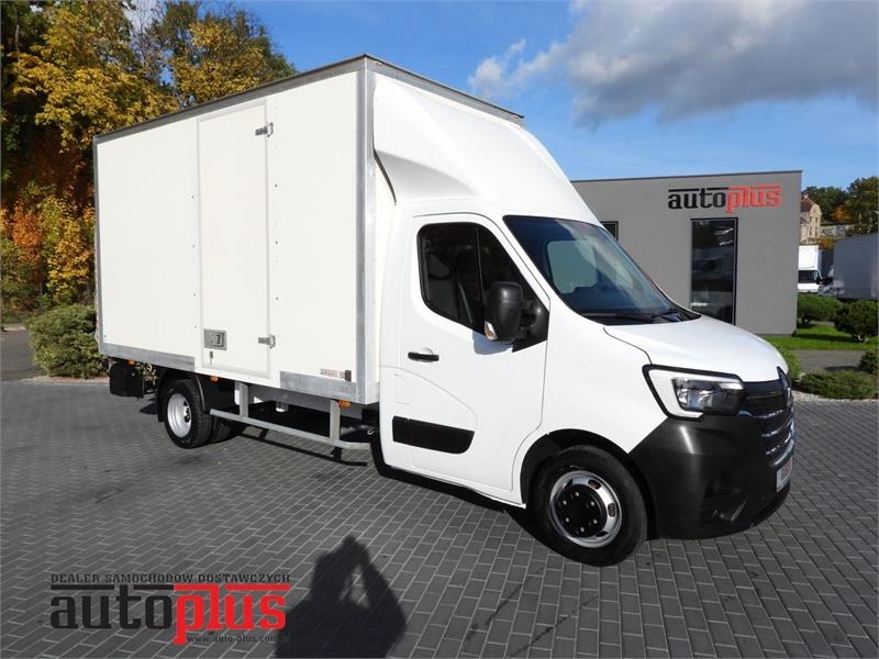 Renault MASTER BOX LIFT 8 PALLETS CRUISE CONTROL LED