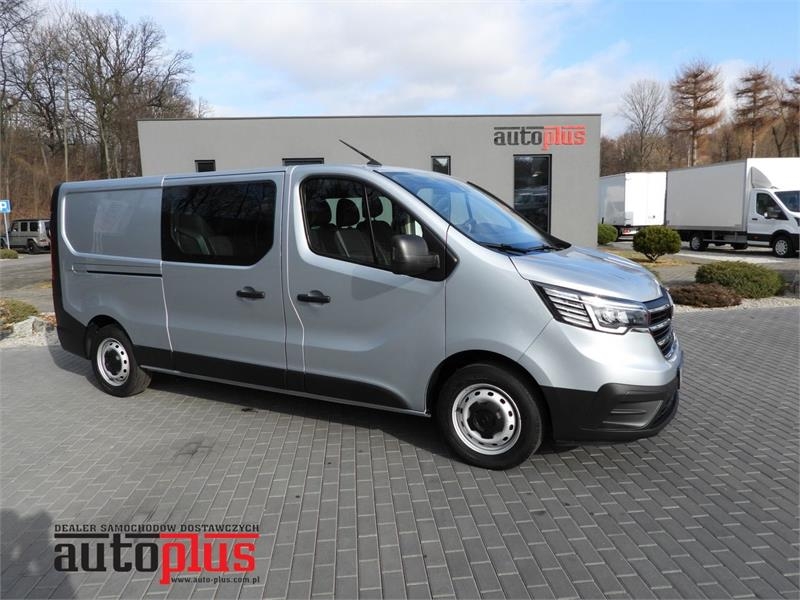 Renault TRAFIC BOX DELIVERY VAN 6 SEATS CRUISE CONTROL