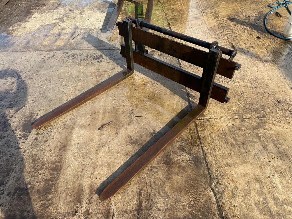 Albutt MX / Chillton pallet forks