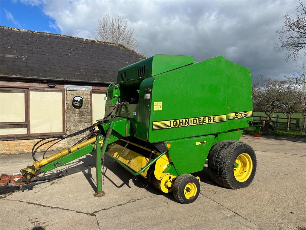John Deere 575