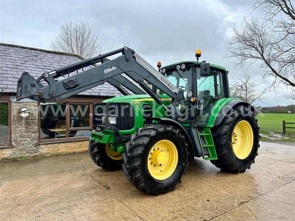 6630 Premium Tractor c/w Q66 Loader