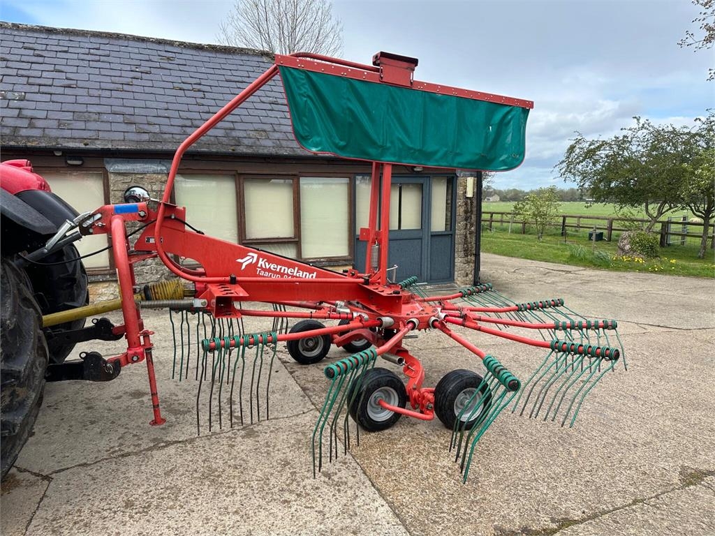 Kverneland 9142 4.2 Metre Single Rotor Rake