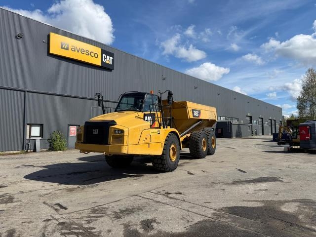 CAT 745C