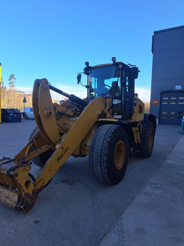 CAT 938M High Lift