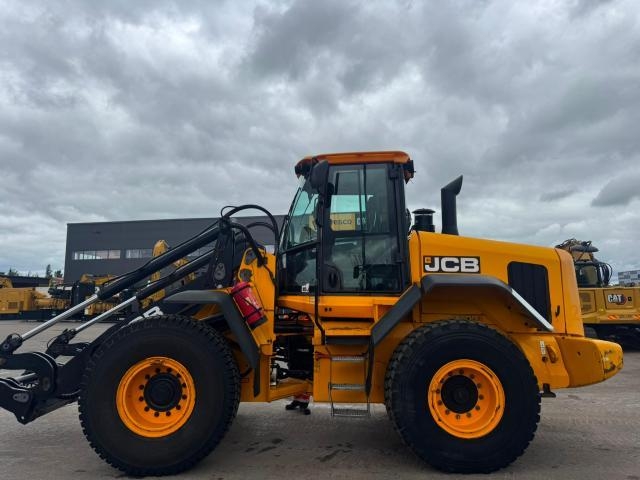 JCB 437 HT T4