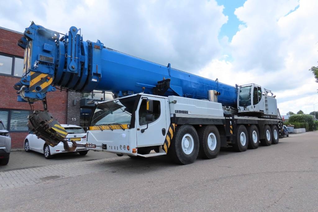 Liebherr LTM 1350-6.1