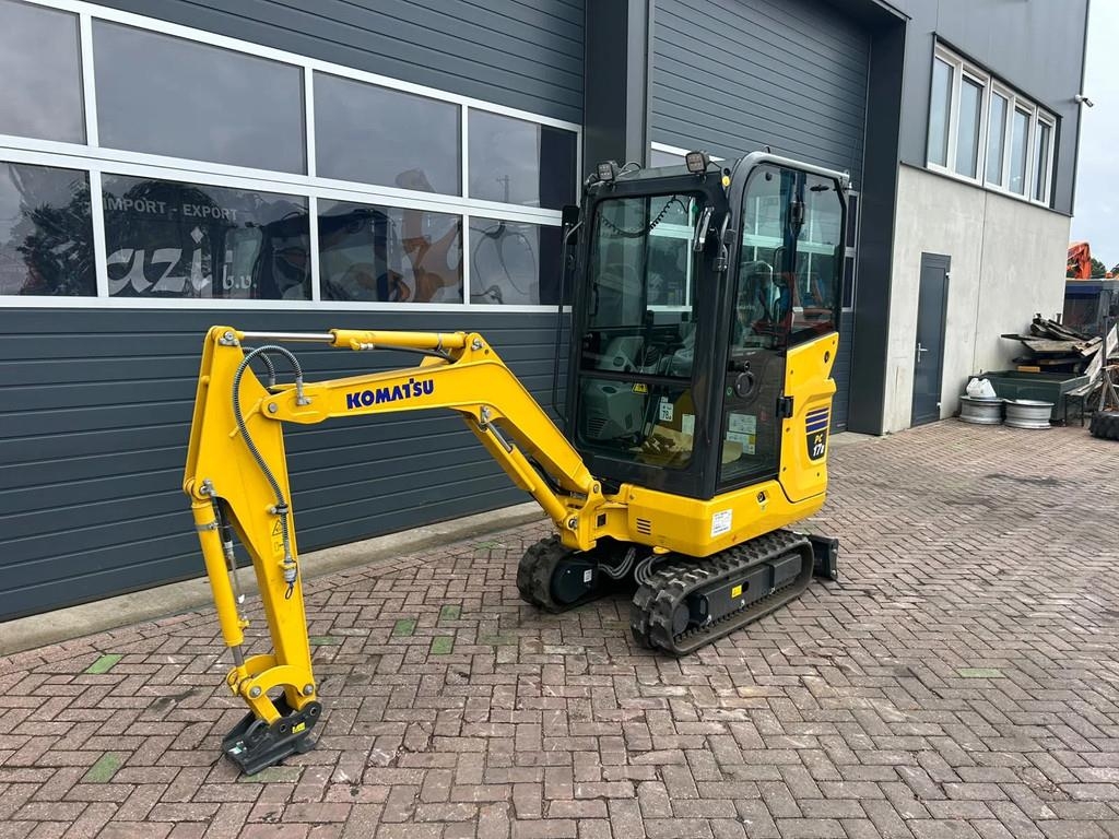 Komatsu PC17R-5