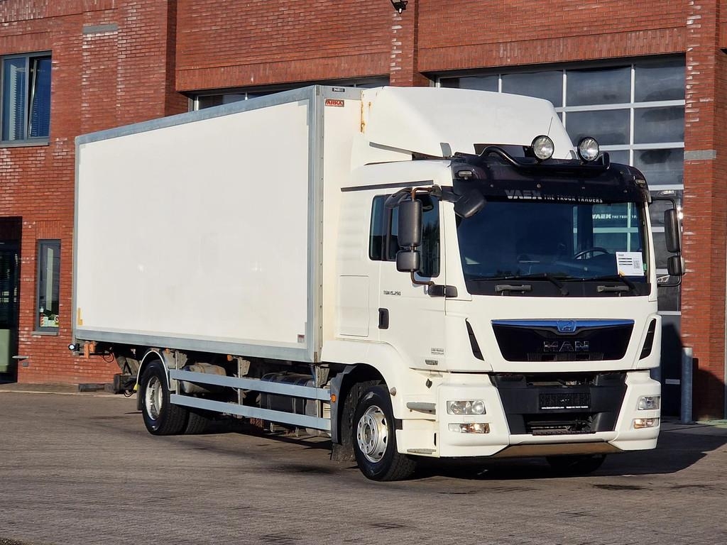 Camion fourgon MAN TGM 15.290 - 4x2 - full air - loadlift - euro 6 — occasion 2014