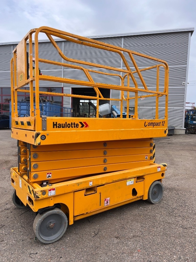 Haulotte Compact 12