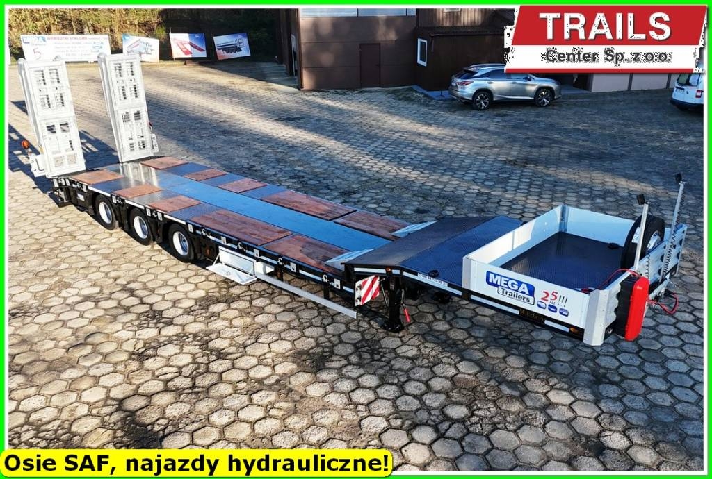 Mega Lowbed 3 axle, DMC 54,0 T, hydraulic ramps, PTO