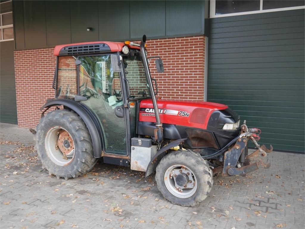 Tracteur agricole Case IH Quantum 75 N — occasion 2010, 2 070 h