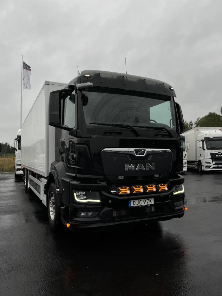 Camion fourgon MAN TGS 26.430 6x2-4 Luft-luft Dryckesbil — occasion 2023