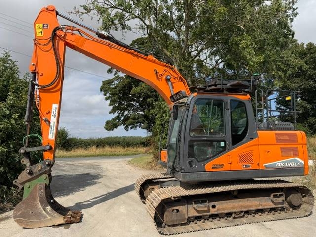 Pelle sur chenilles Doosan DX 140 LC-7 — occasion 2022