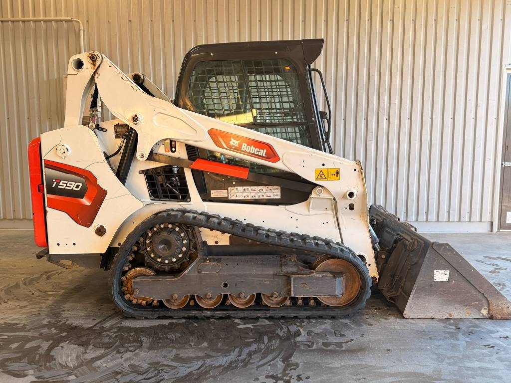 Chargeuse compacte Bobcat T 590 — occasion 2023