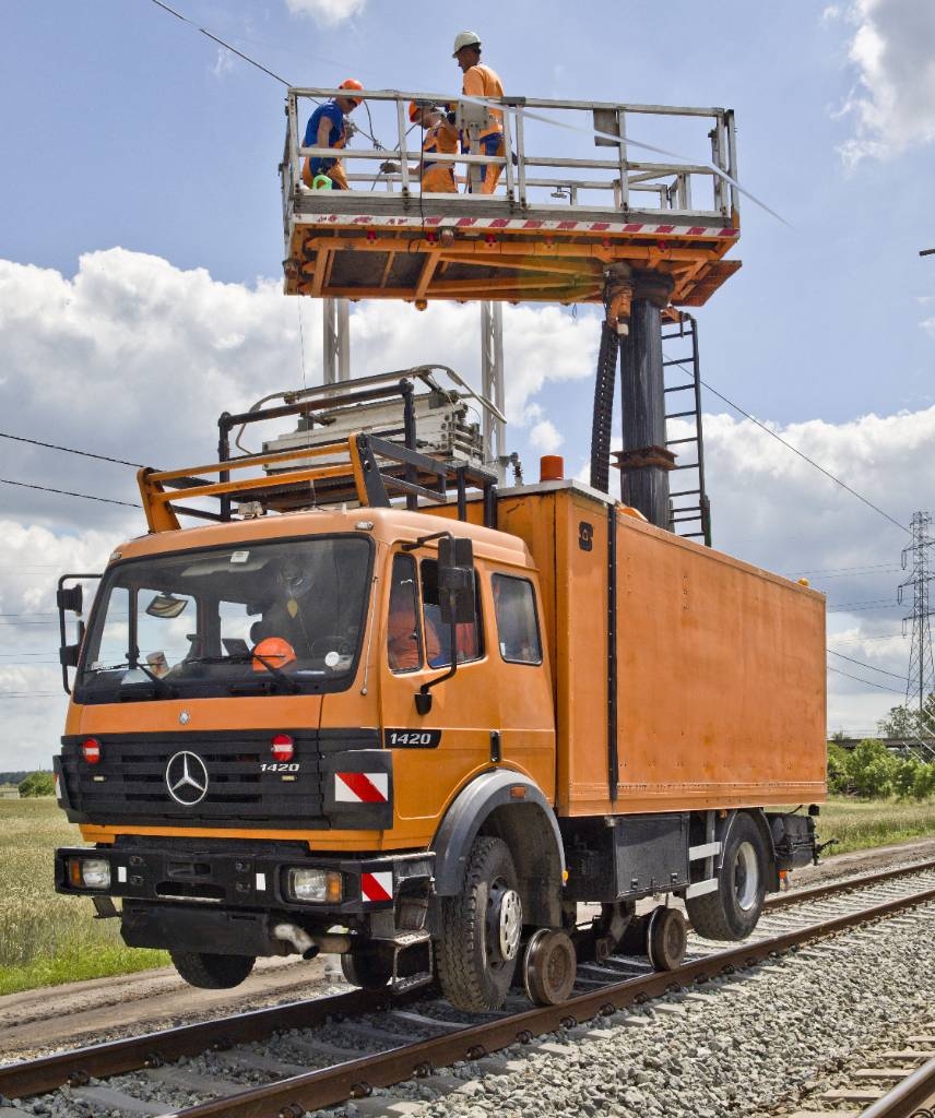 Mercedes-Benz Railway Traction Vehicle 1420 Rail