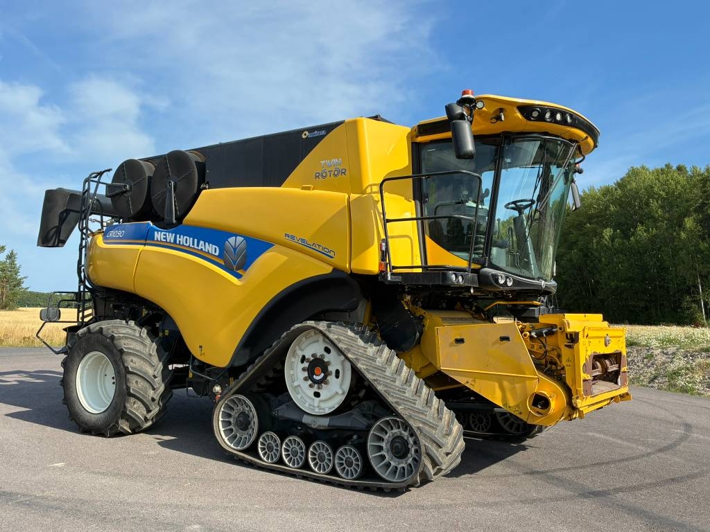 New Holland CR 10.90