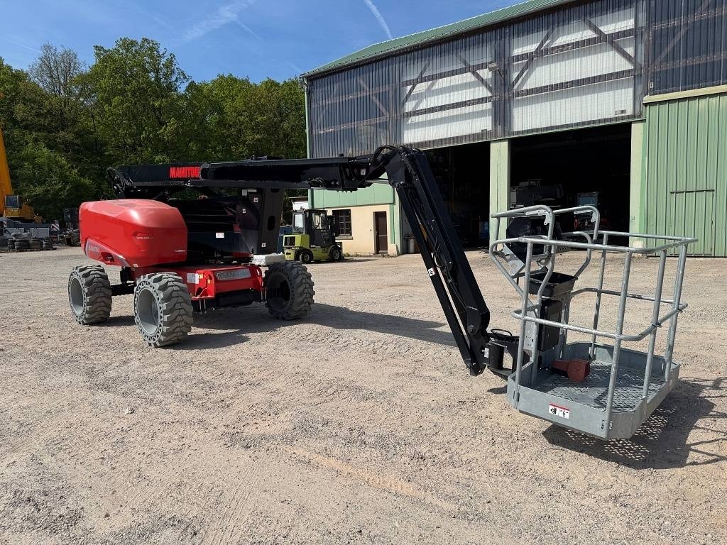 Manitou 200 ATJ e 4WS