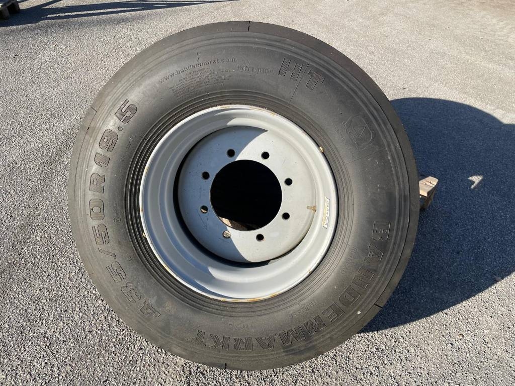 Bandenmarkt 435/50R19.5