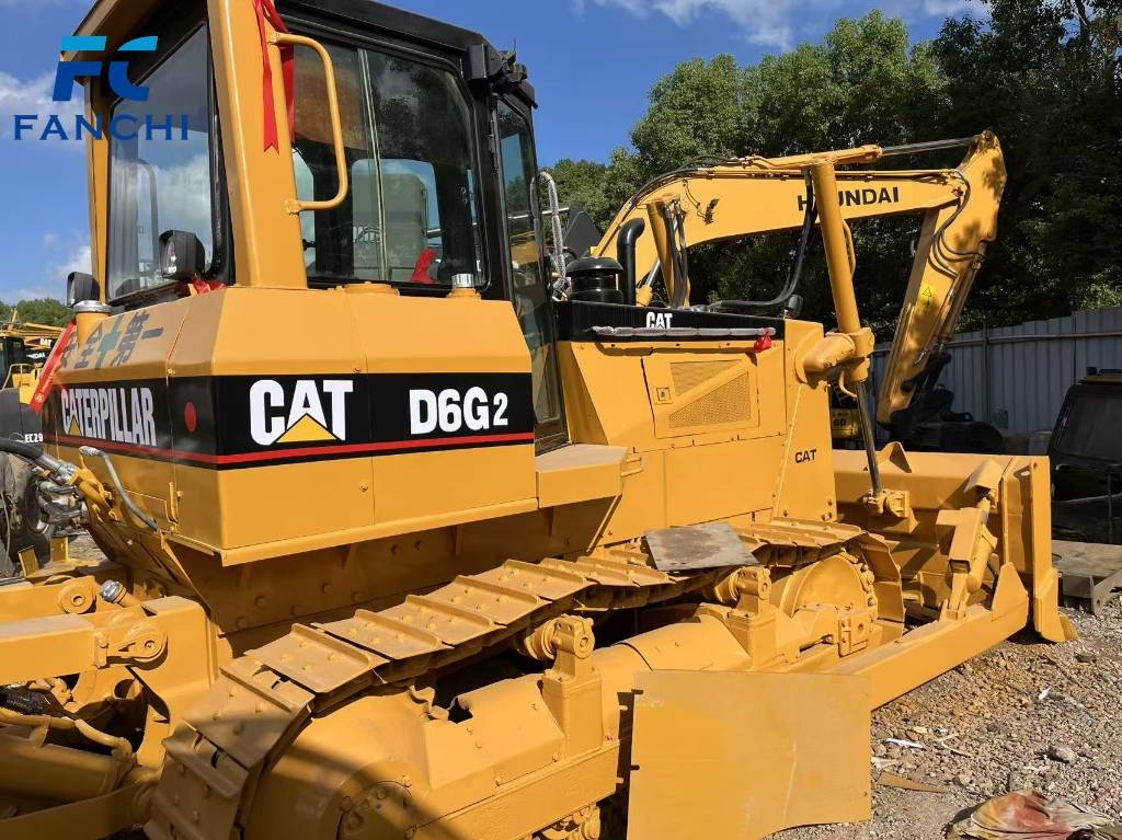 Bulldozer Caterpillar D6G2 — occasion 2024, 600 h