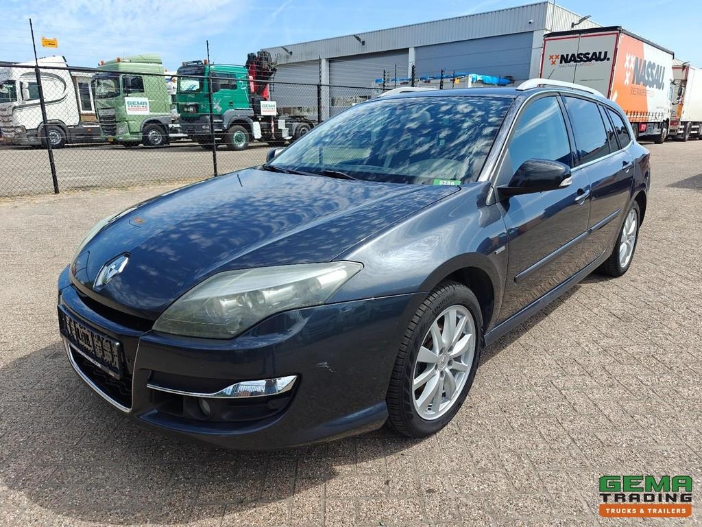 Renault Laguna 4x2 Euro 5 - 5 Seats - Manual - 6-speed - N