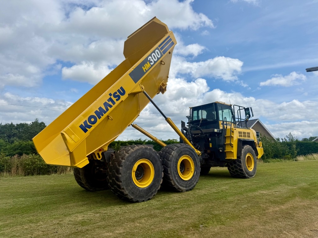 Komatsu HM 300