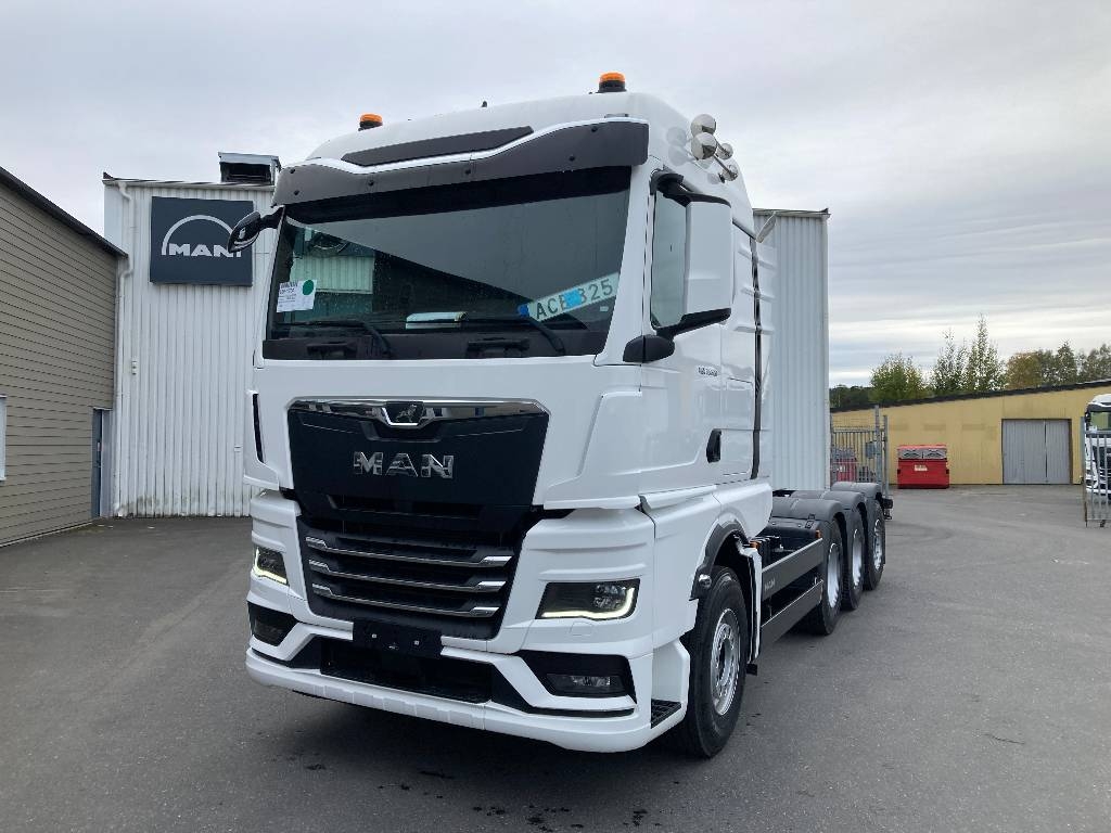 MAN TGX 35.520 8x4-4 BL CH chassi