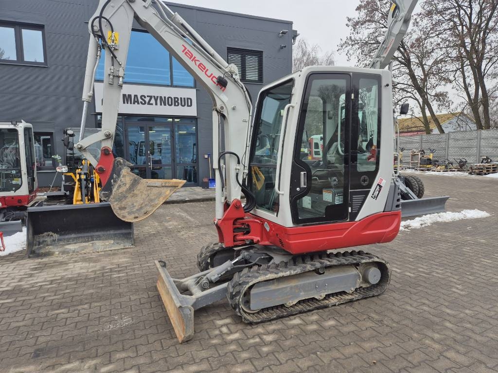 Takeuchi TB 228