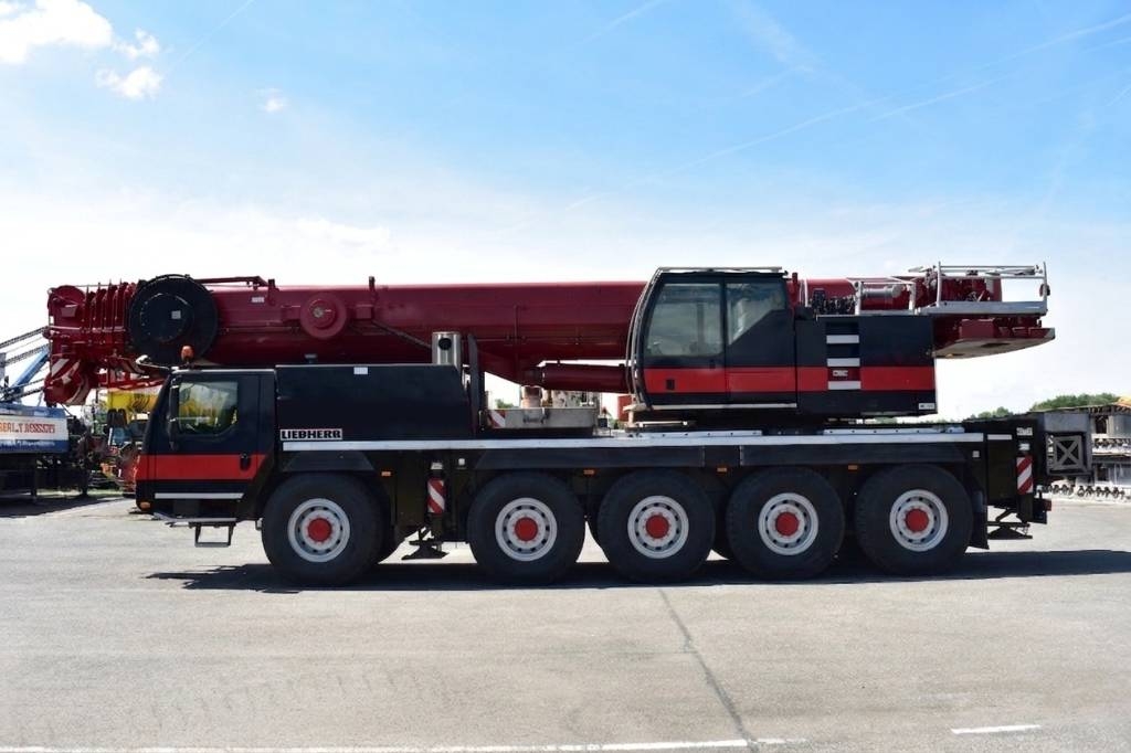 Liebherr LTM 1100-5.2