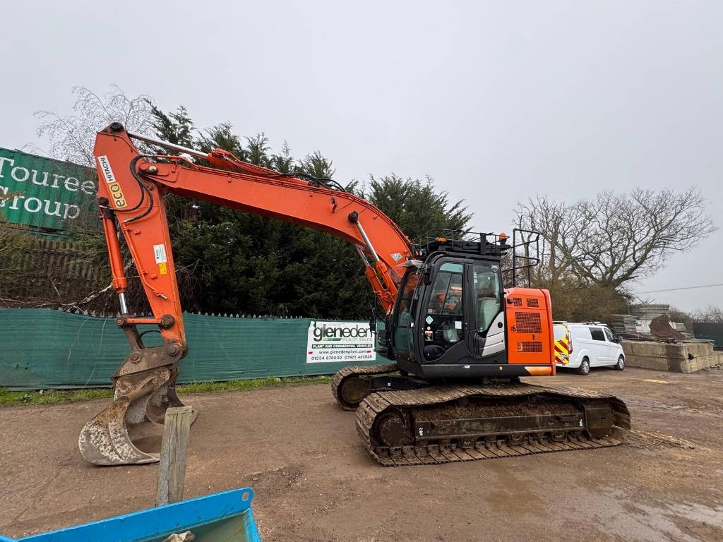 Hitachi ZX 225 US LC-6