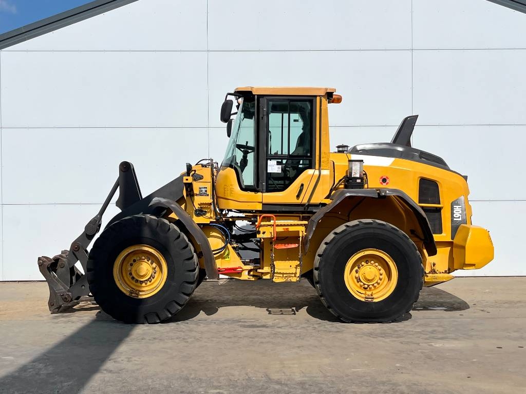 Volvo L90H - 3th Function + Quick Coupler