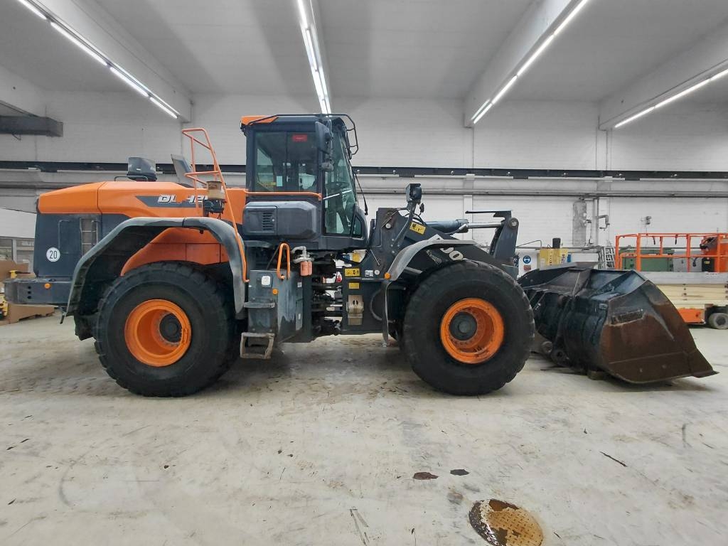 Chargeuse sur pneus Doosan DL 420-7 — occasion 2021, 4 000 h