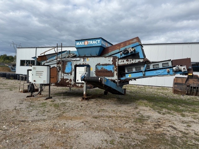 Proflow West Waste Systems Ltd Max X TracK PNEUMAIC SCREEN