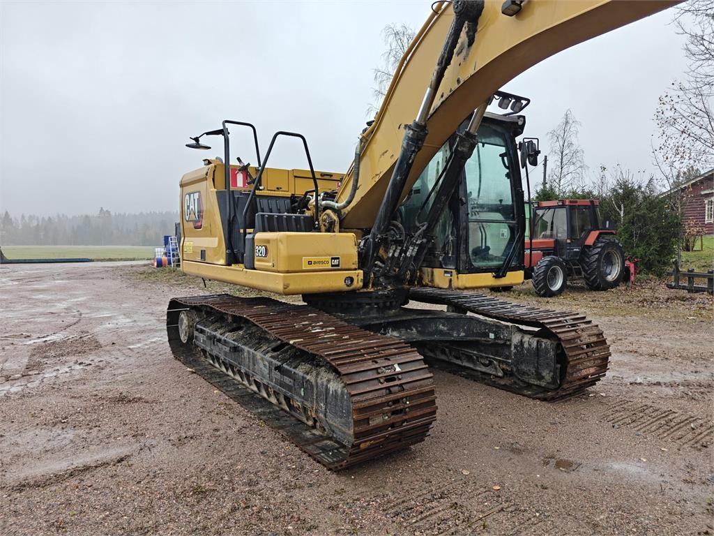 Pelle sur chenilles Caterpillar 320 — occasion 2020, 5 050 h