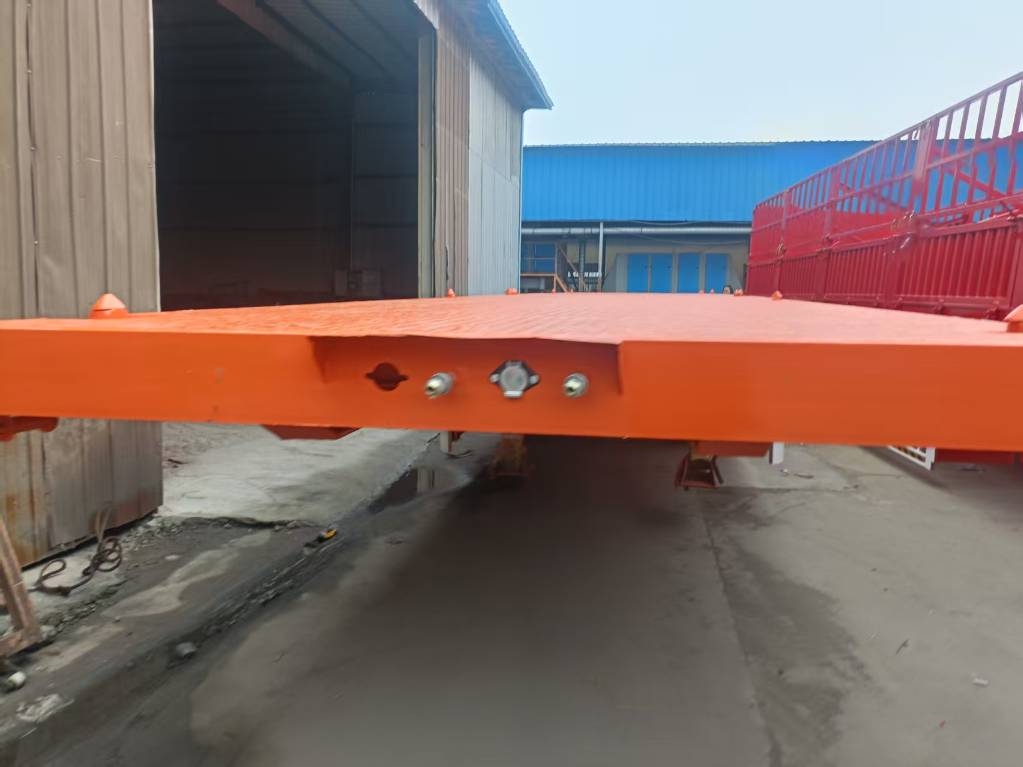 Howo 70 tons low bed