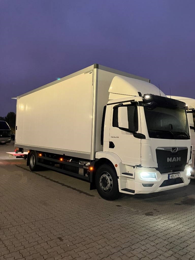 MAN TGM 18.290 4X2