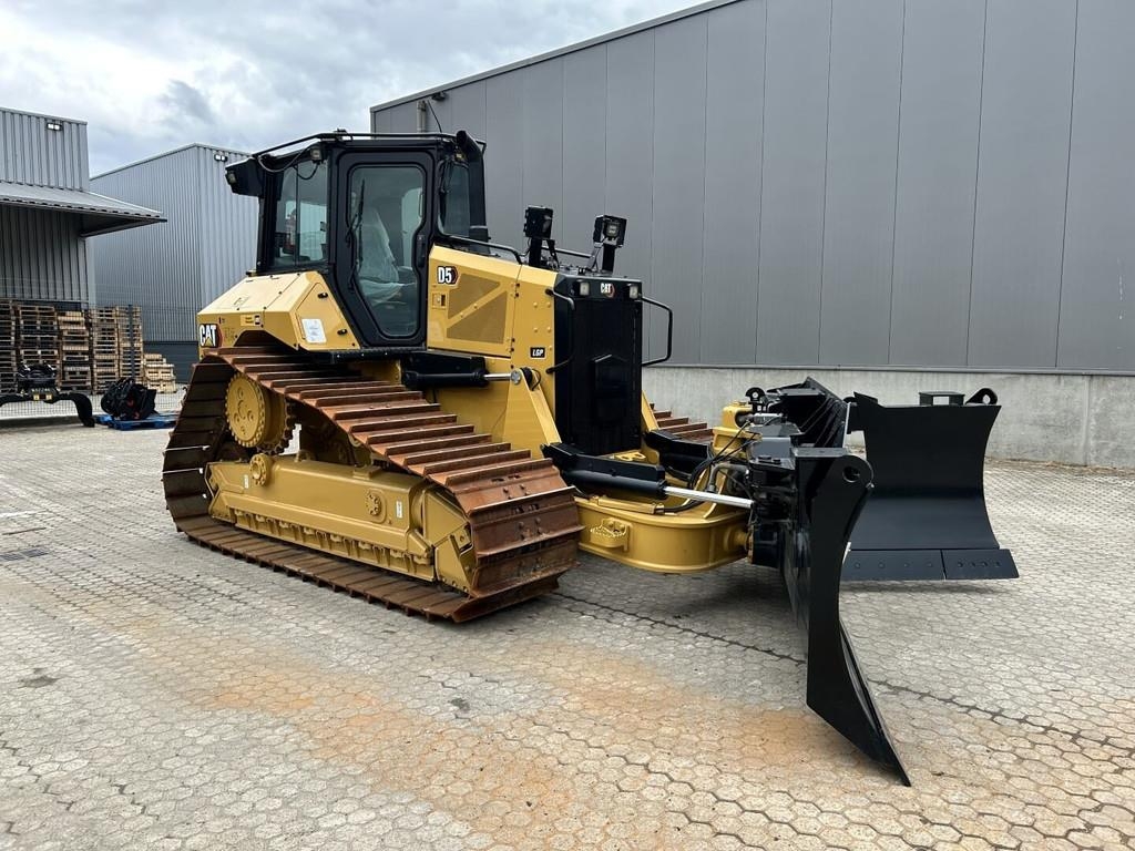 Bulldozer Caterpillar D5-17VP — occasion 2020, 3 572 h