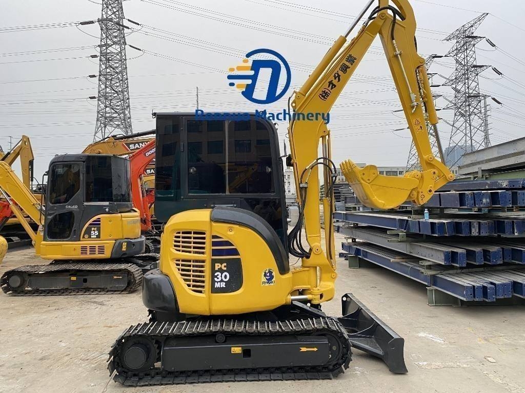 Mini-pelle Komatsu PC 30 MR-3 — occasion 2023, 260 h