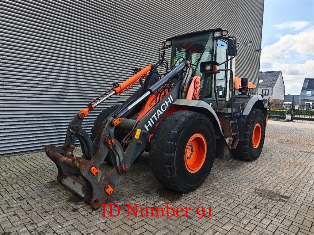 Chargeuse sur pneus Hitachi ZW 180 PL — occasion 2012, 26 122 h