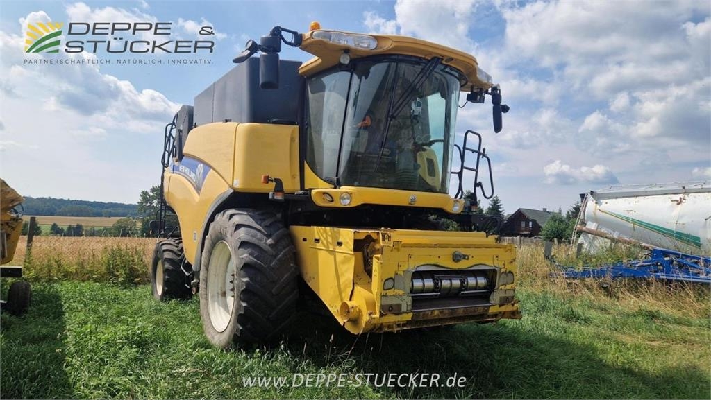 New Holland CR 9090 Elevation mit SW+SWW