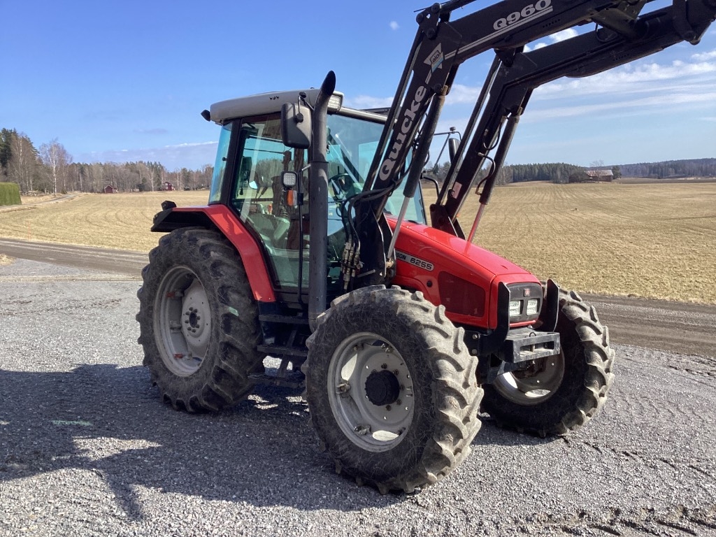 Massey Ferguson 6255