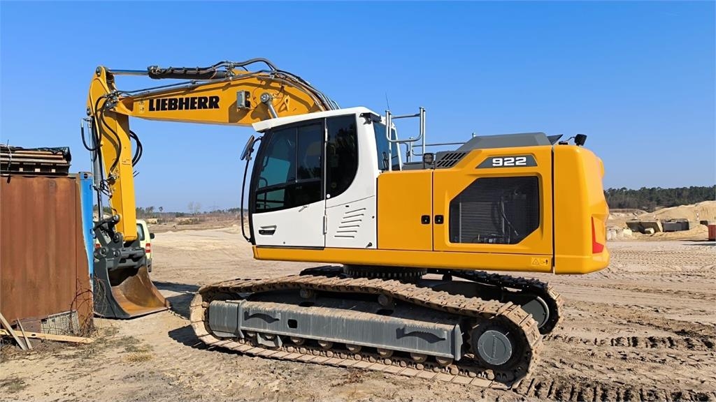 Pelle sur chenilles Liebherr R922 — occasion 2020, 3 600 h
