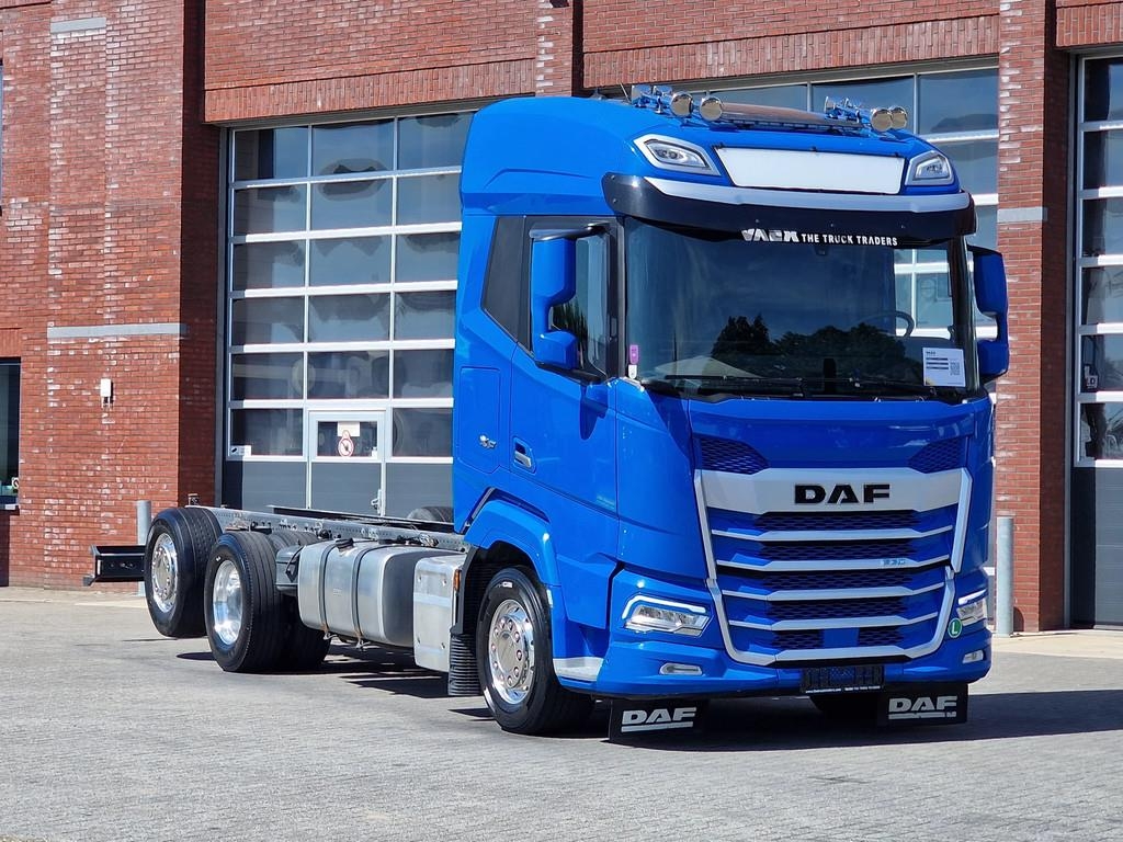 DAF XF 530 chassis 6x2*4 - 4.60 WB - Retarder - Steeri