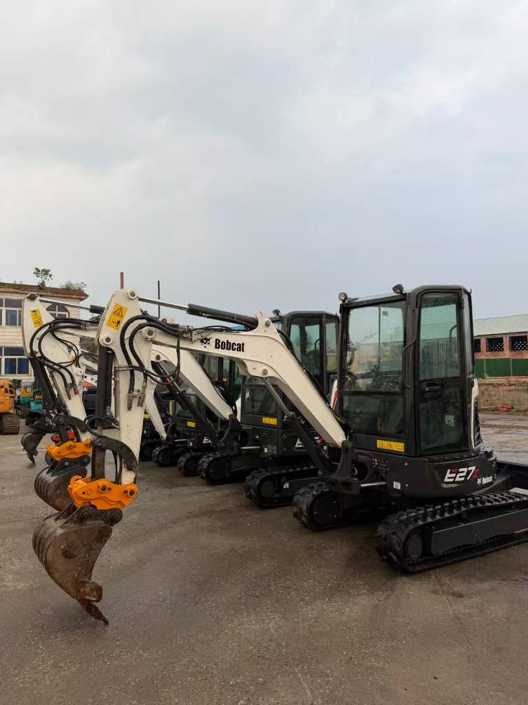 Bobcat E27