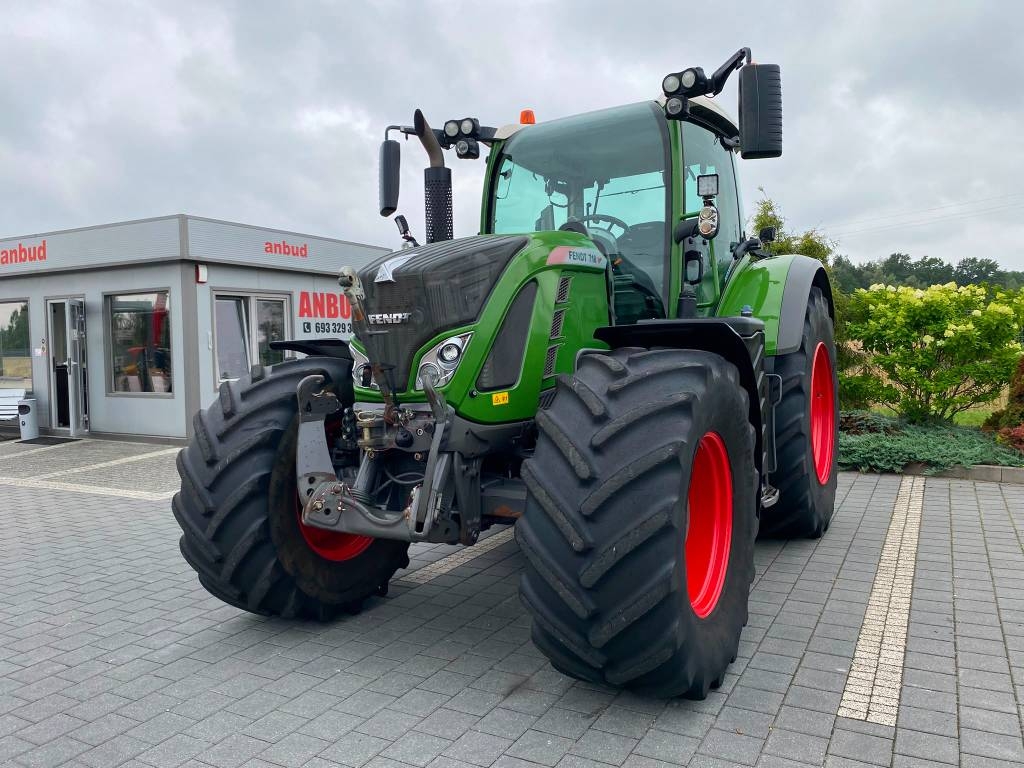 Tracteur agricole Fendt 718 Vario S4 Profi Plus — occasion 2017, 6 420 h