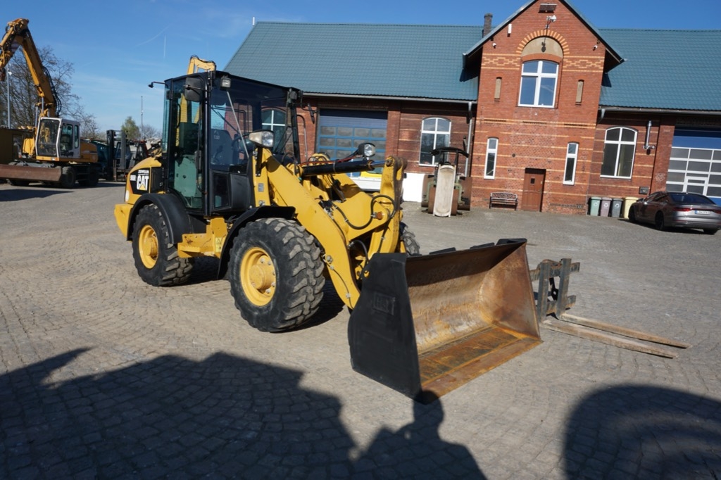 CAT 906 H 2