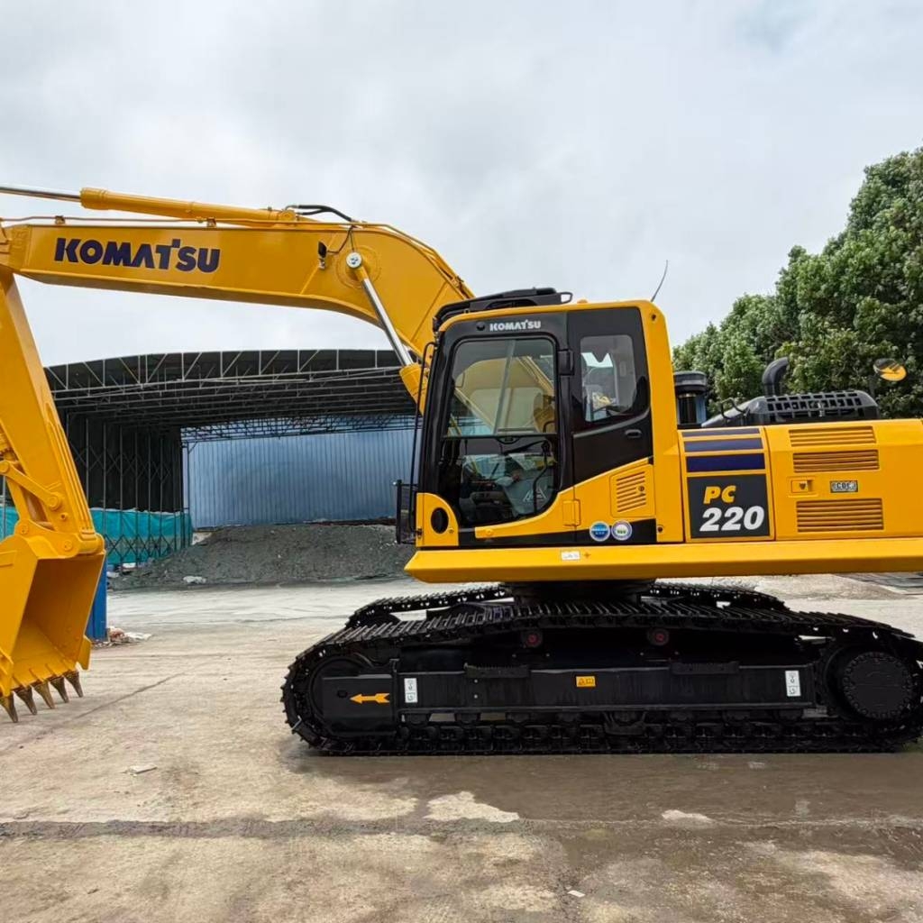 Komatsu PC 220