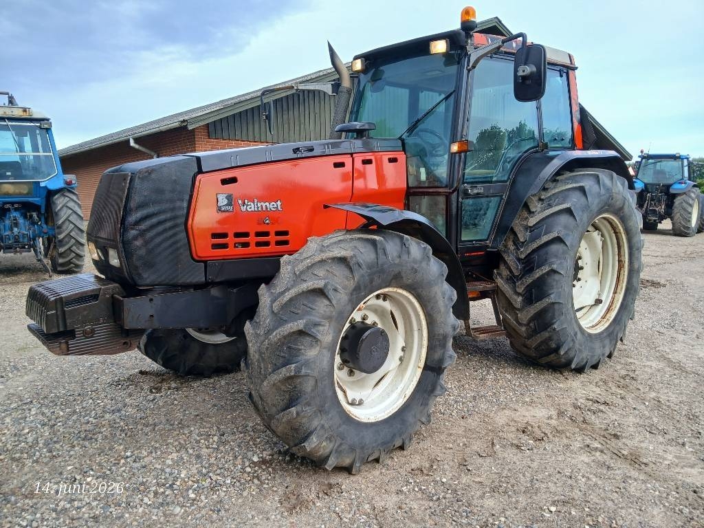Valmet MEGA 8450